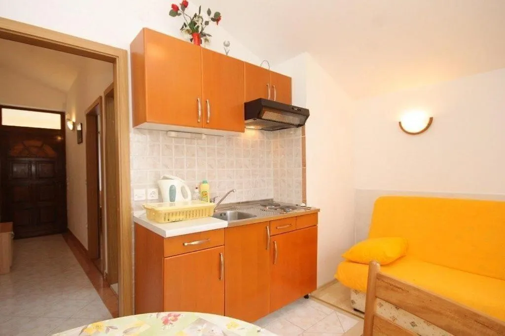 Apartments Kostarina Preko 0*,  Croatia